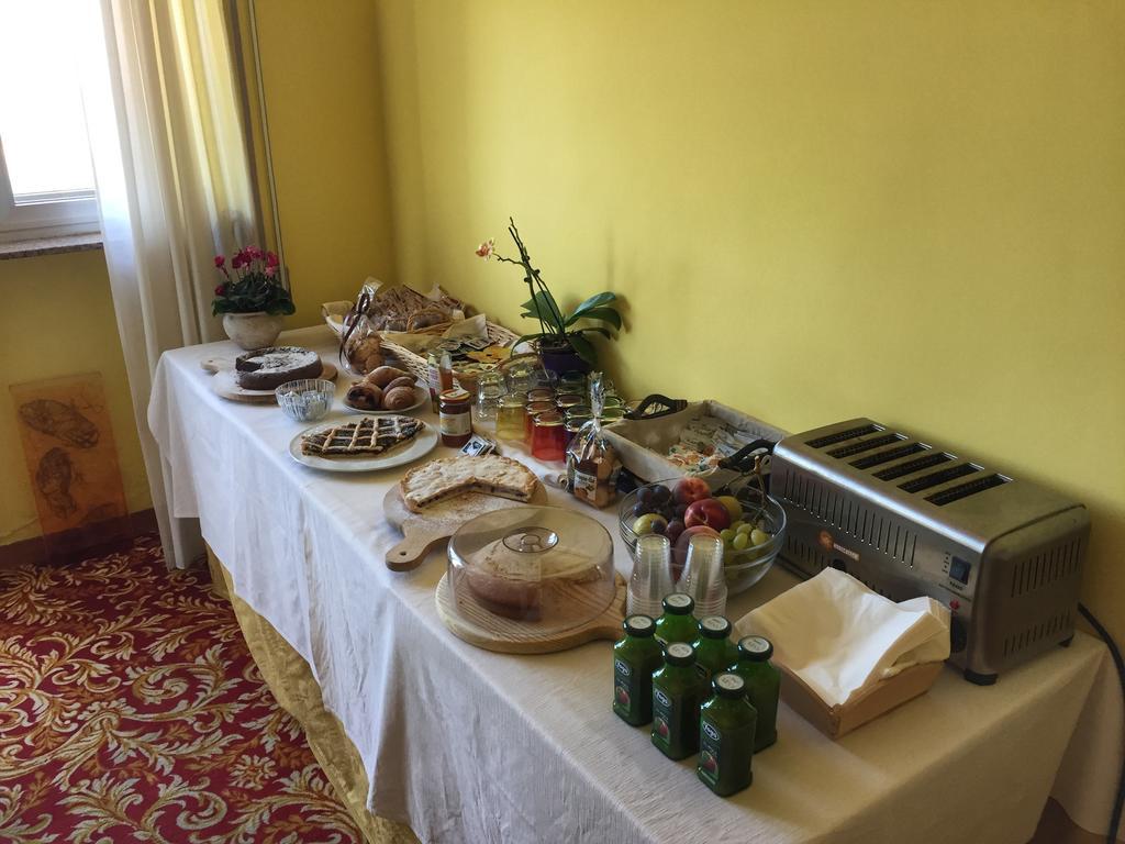 Hotel San Giacomo مونتيبراندون المظهر الخارجي الصورة