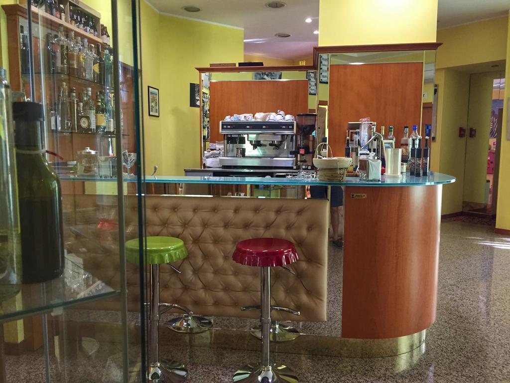Hotel San Giacomo مونتيبراندون المظهر الخارجي الصورة